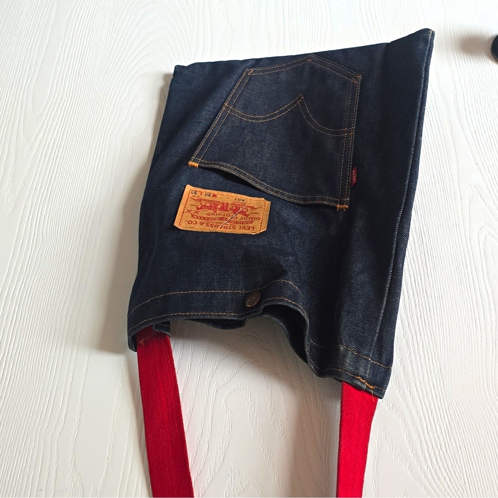 vintage Levi Strauss & Co. Women's Blue Shoulder Bag, Red Strap, Snap, Pockets
